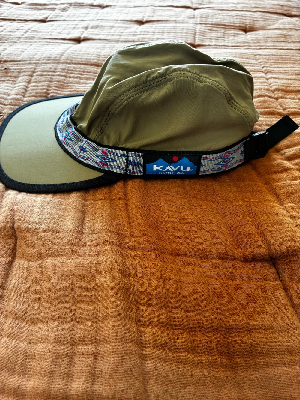 Kavu Olive Green Strap Cap with Patterned Webbing. SIZE M